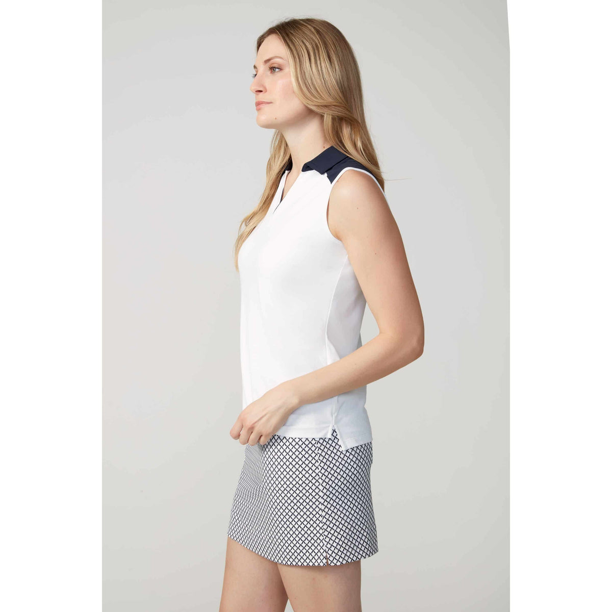 SWING CONTROL SLEEVELESS POLO WITH CONTRAST