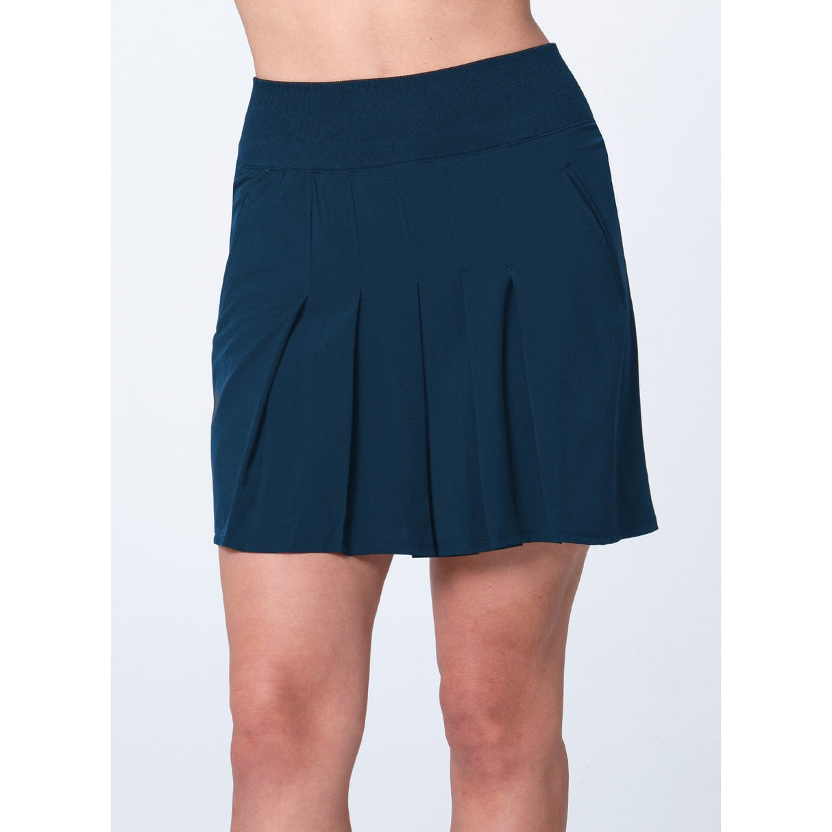 LUCKY IN LOVE TEMPO PLEATED SKORT