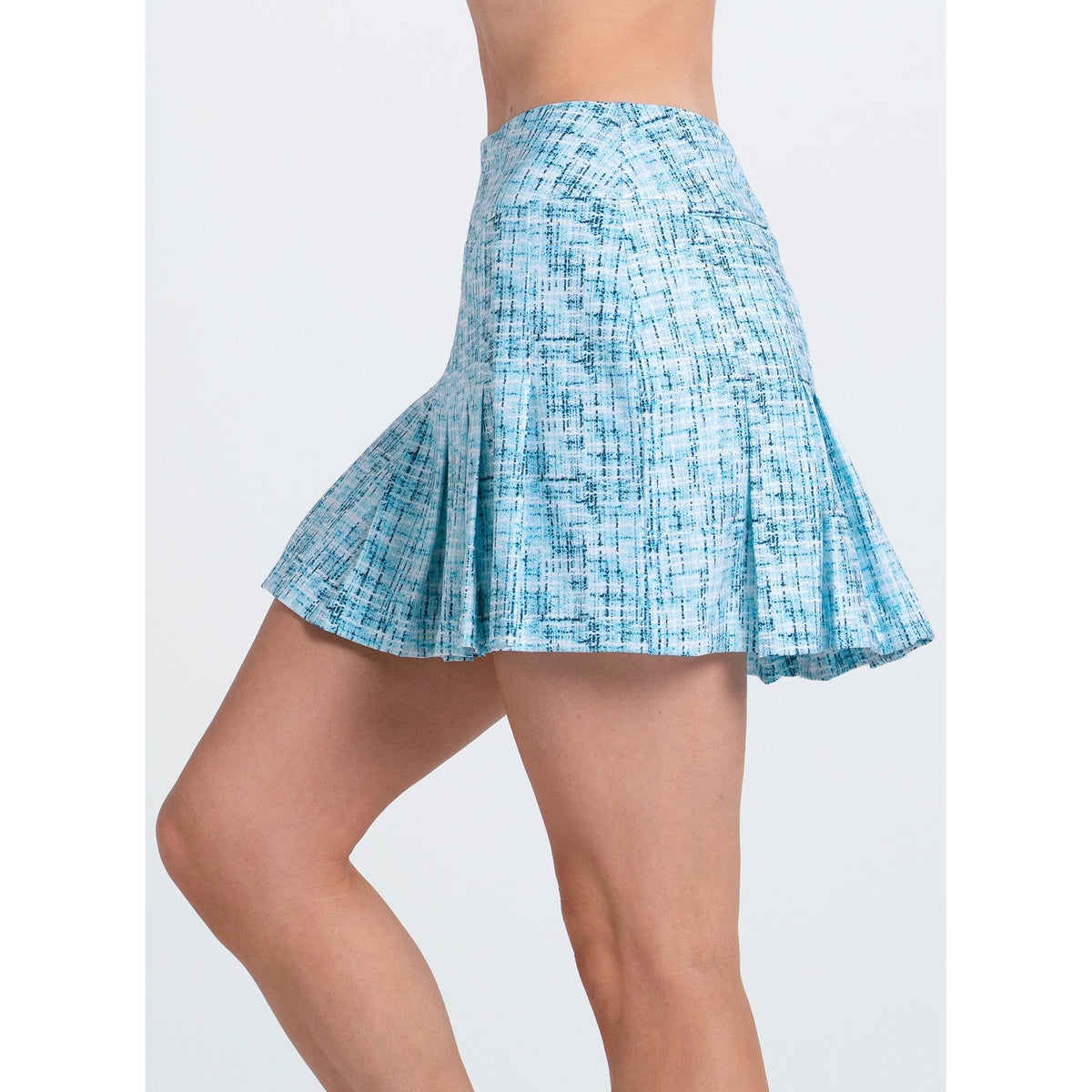LUCKY IN LOVE MADISON BUCKLE SKORT