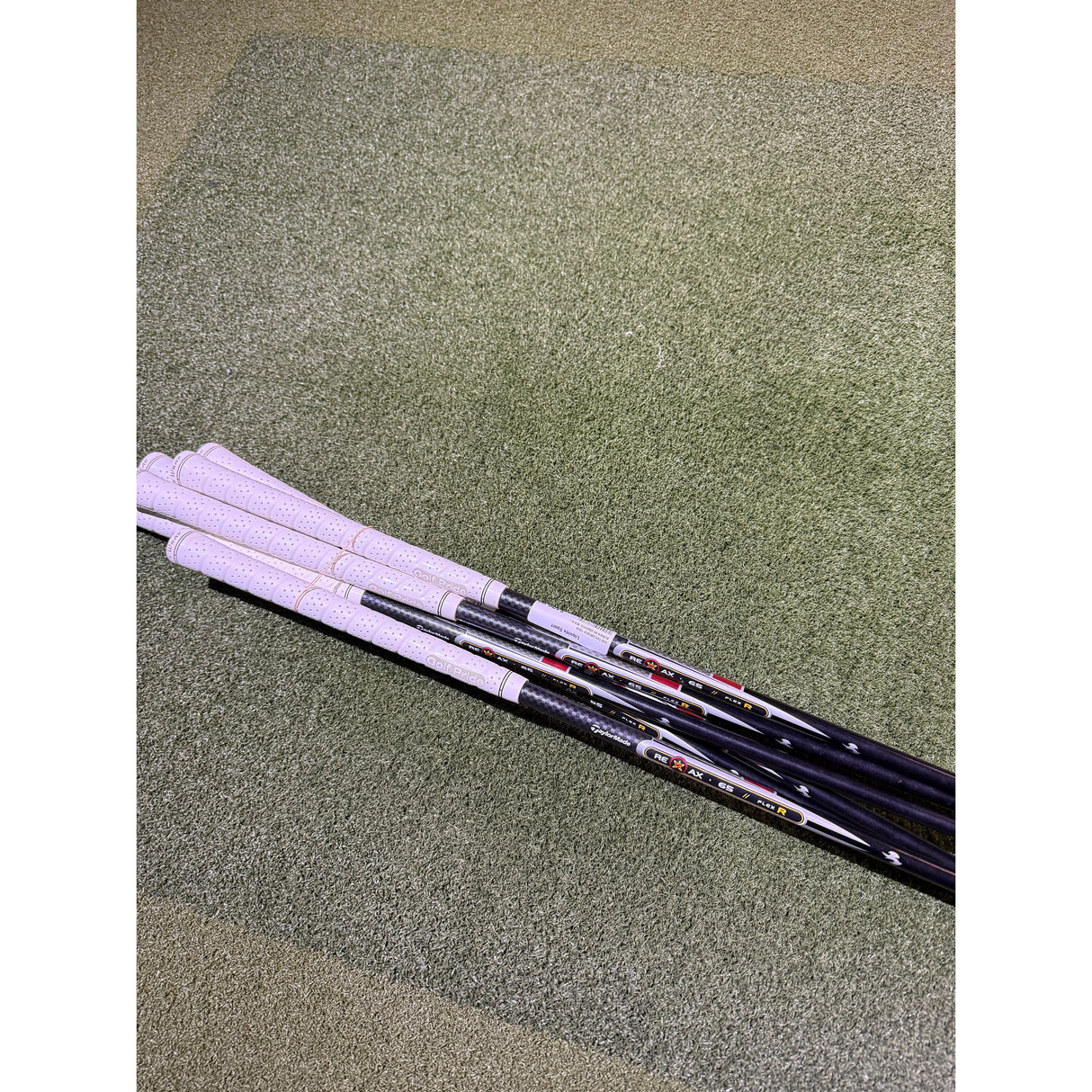 TaylorMade Tour Burner Fers RH Graphite Regular 6-PW A Ensemble Vitesse Contrôle Précision