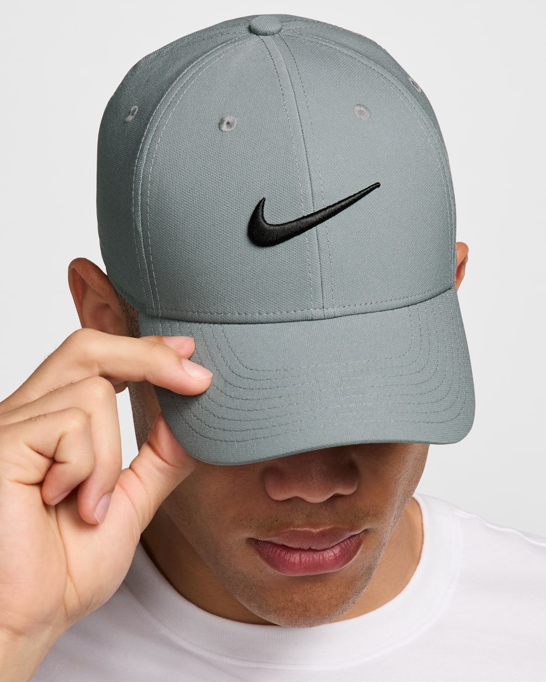 NIKE CLUB CAP Structured Swoosh Cap
