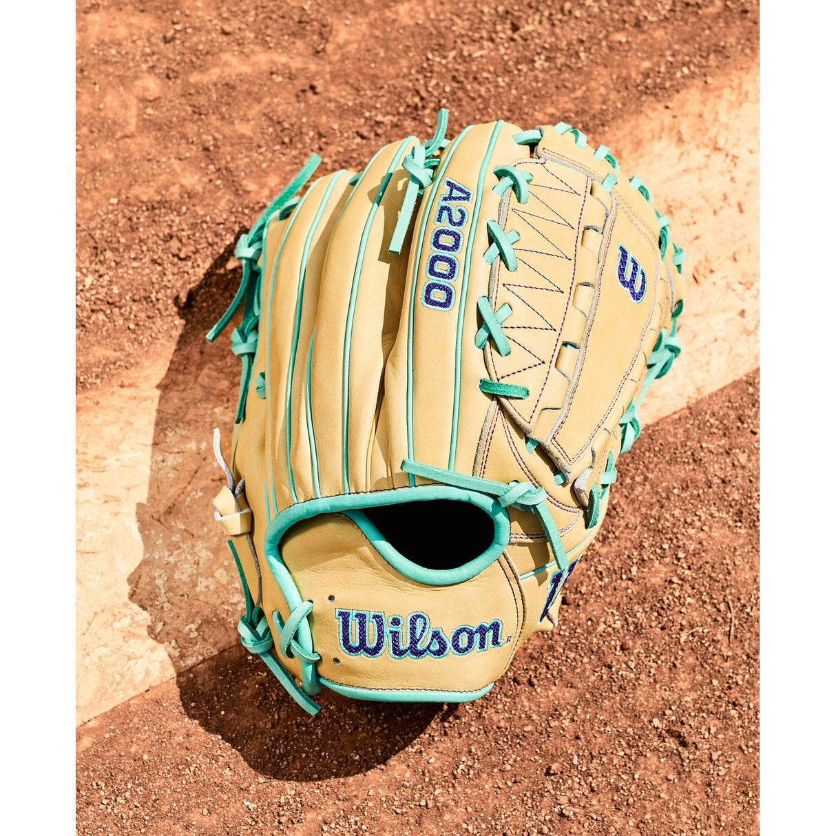 WILSON 2026 GLOVE A2000 DH12 12'' OUTFIELD