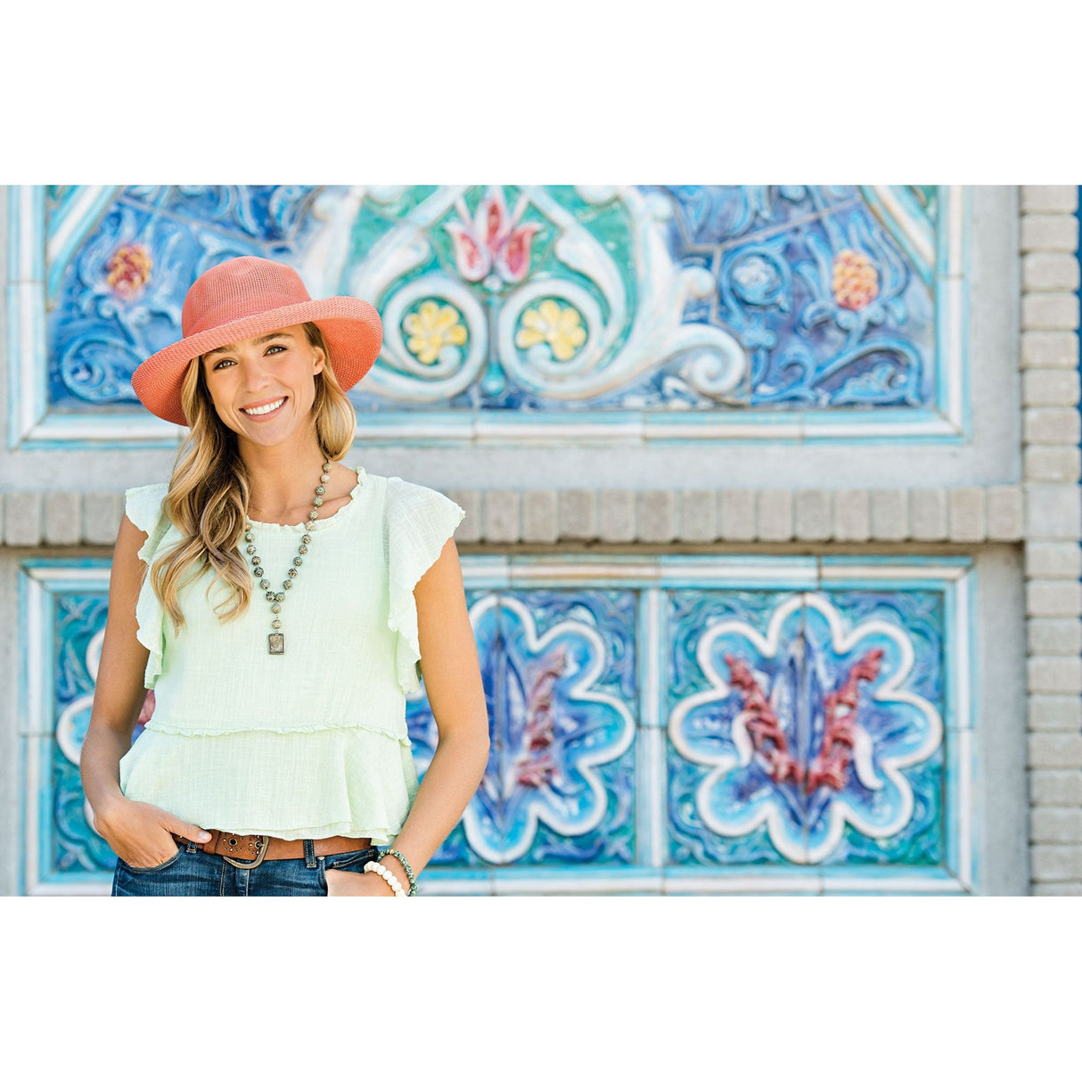 Wallaroo Victoria Chapeau Paille Arc-en-Ciel Léger et Rafraîchissant